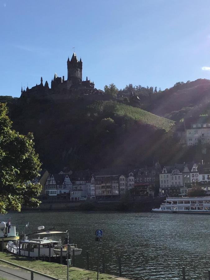 Attraktive Wohnung-Elztalidyll-Zwischen Mosel,Nuerburgring Und Burg Eltz Kollig Exterior photo