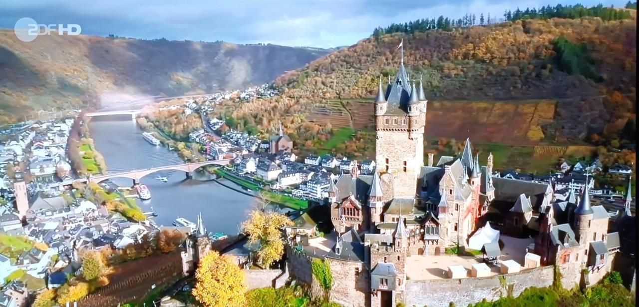Attraktive Wohnung-Elztalidyll-Zwischen Mosel,Nuerburgring Und Burg Eltz Kollig Exterior photo